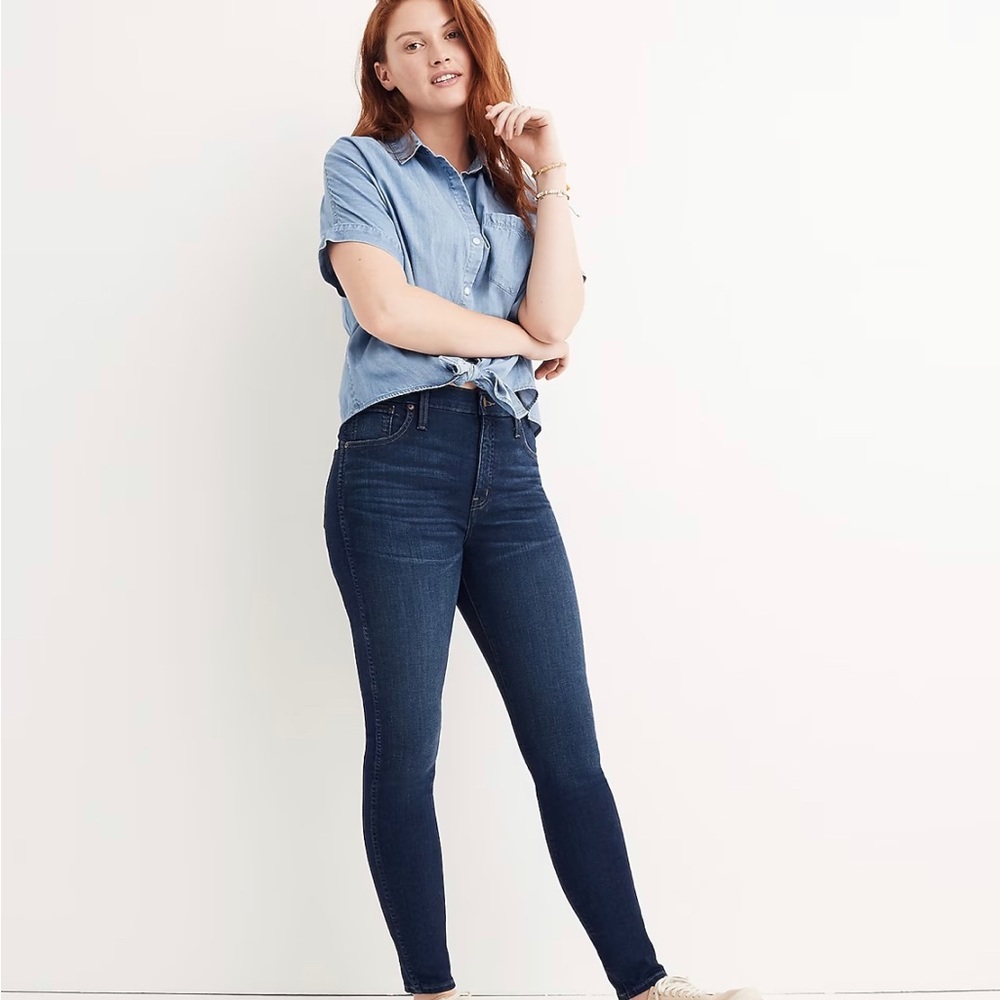 Madewell 10" High-Rise Skinny Jeans in Hayes Wash